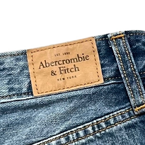 Abercrombie & Fitch Zoe Denim Jean
Shorts High Waisted Distressed Red Stripe 6 - Picture 5 of 13